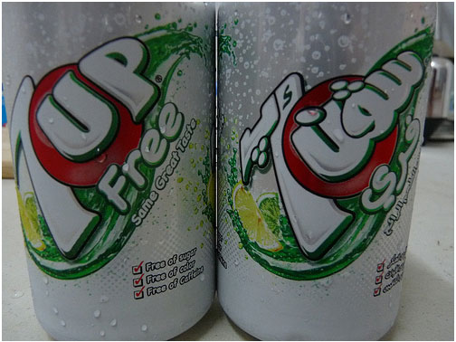 7Up cans in English and Arabic
